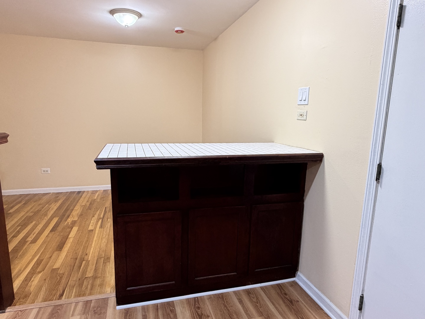 8836 N Western Avenue 207g Property Photo 7