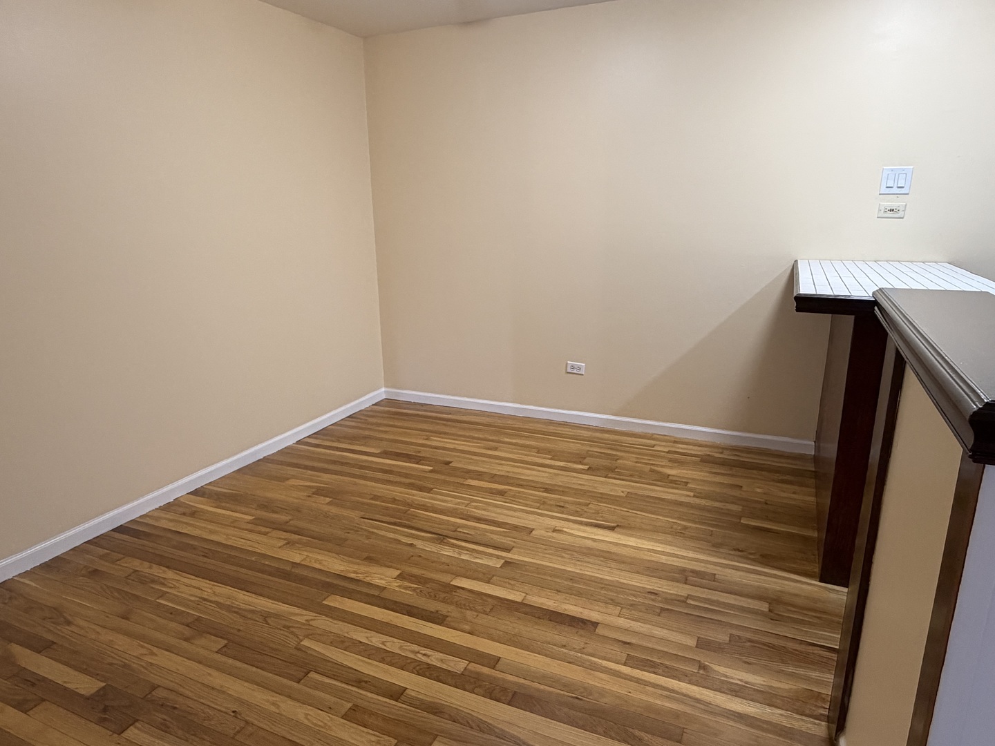 8836 N Western Avenue 207g Property Photo 8