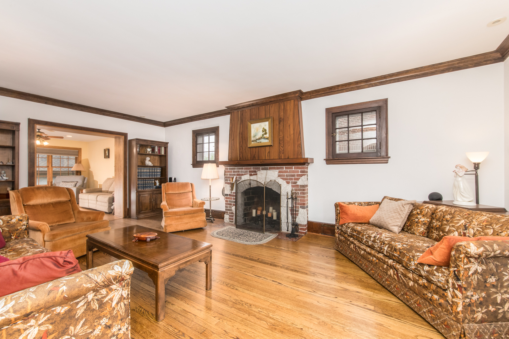 221 East Avenue Property Photo 4
