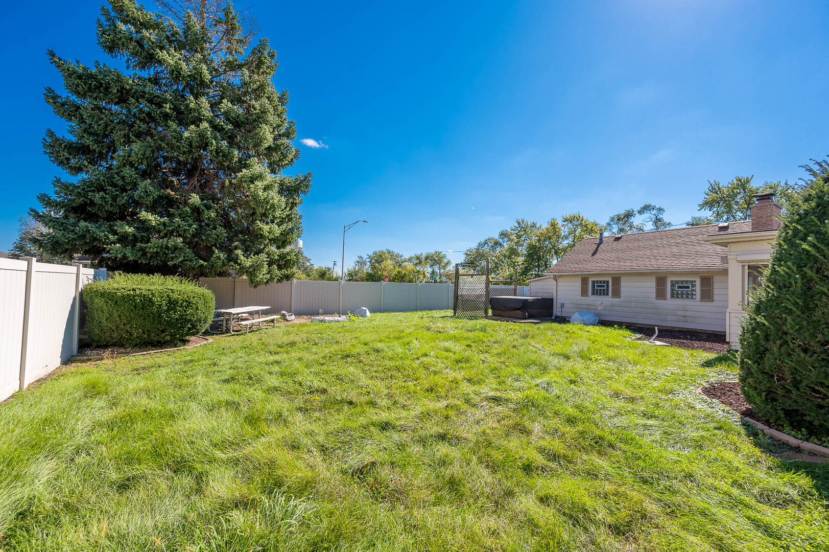 20185 Torrence Avenue Property Photo 13
