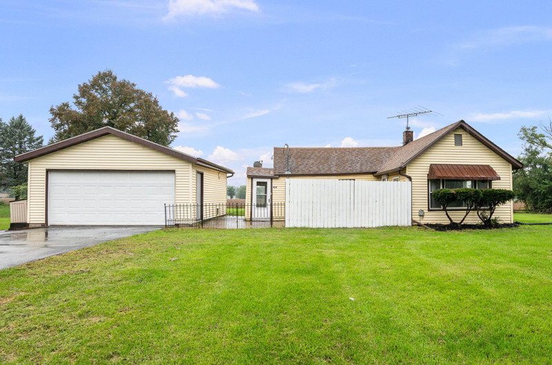 454 Docia Street Property Photo 1