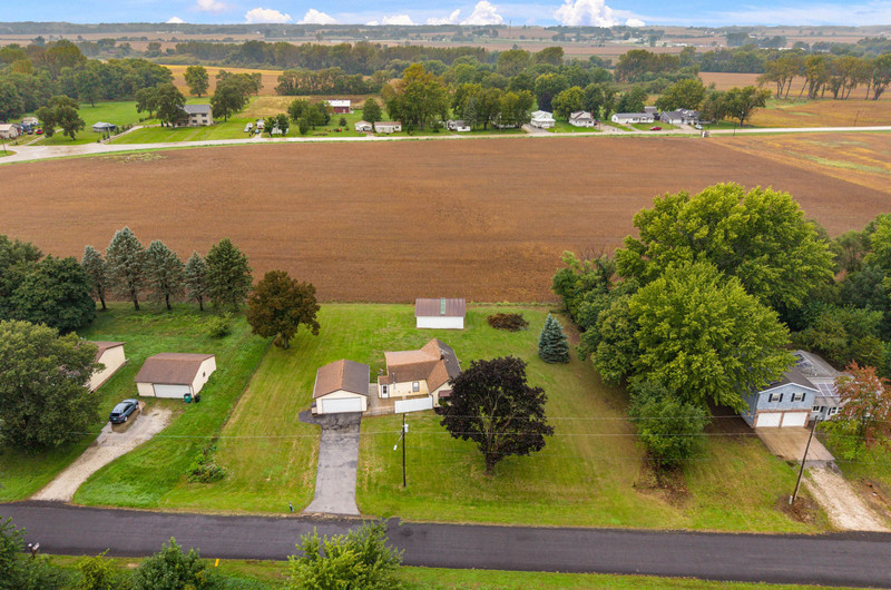 454 Docia Street Property Photo 4