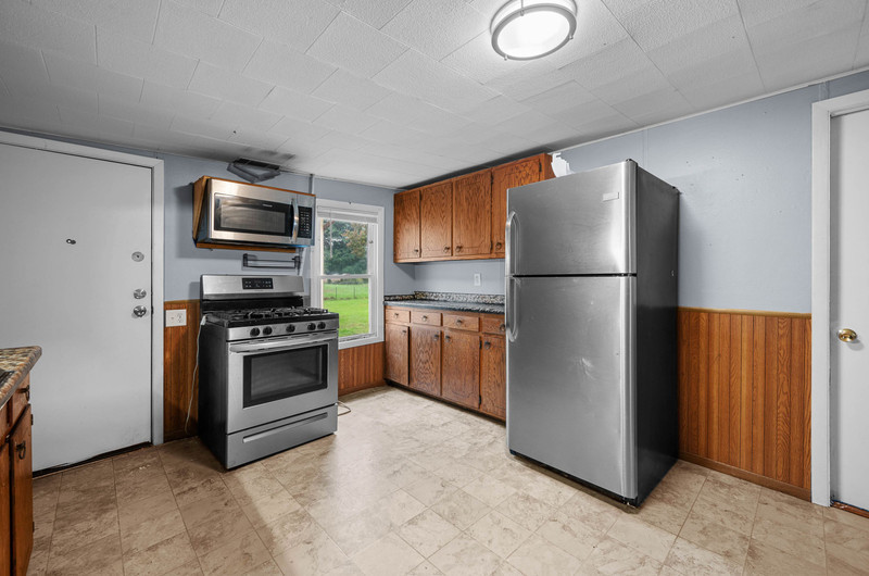454 Docia Street Property Photo 10