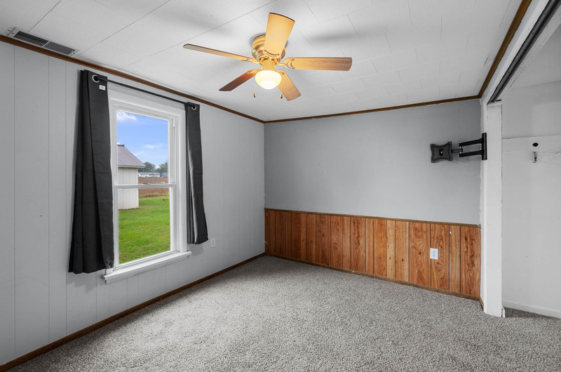 454 Docia Street Property Photo 16