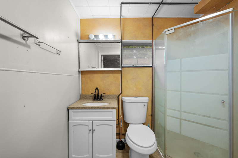 454 Docia Street Property Photo 18