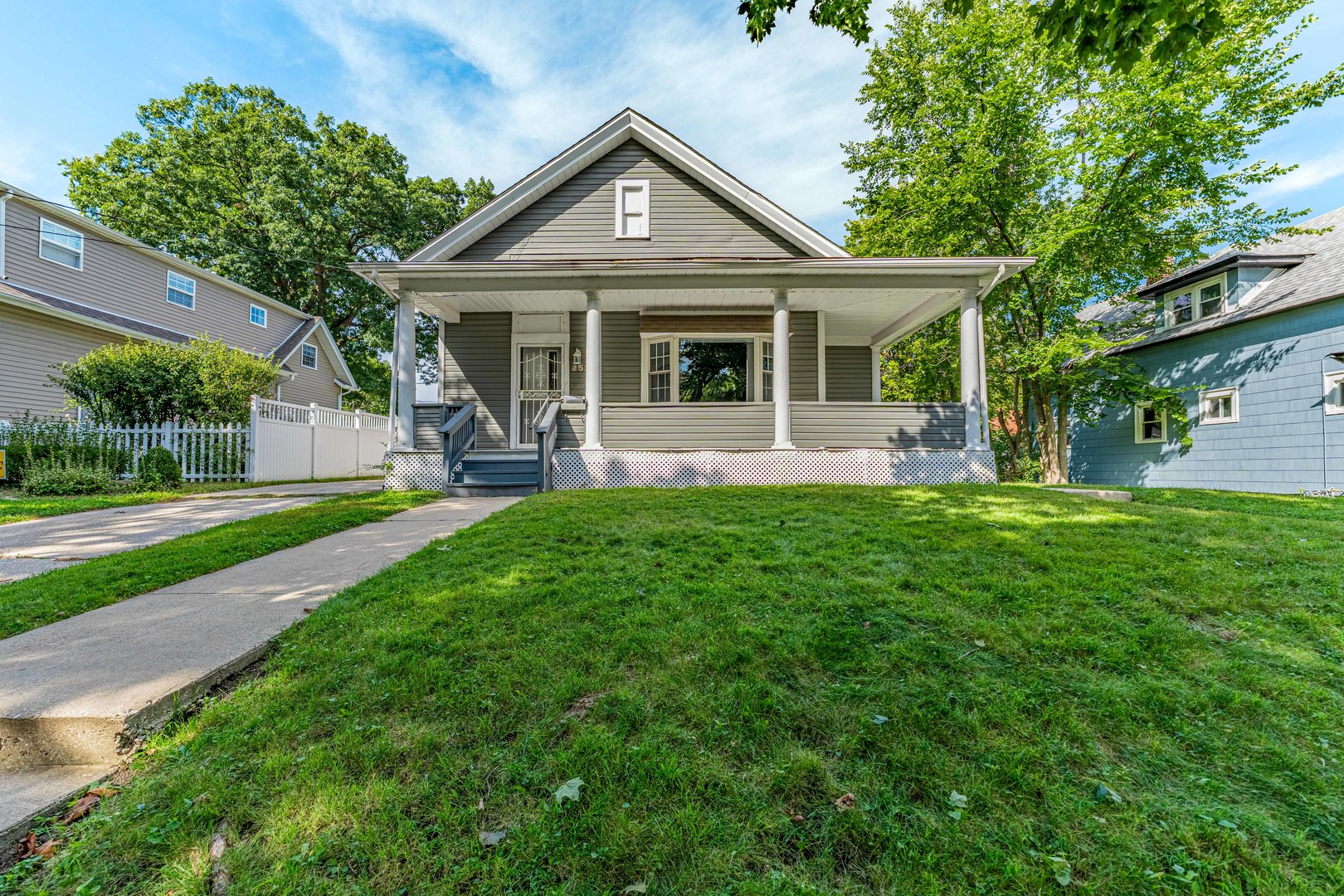 2520 Walnut Street Property Photo 1