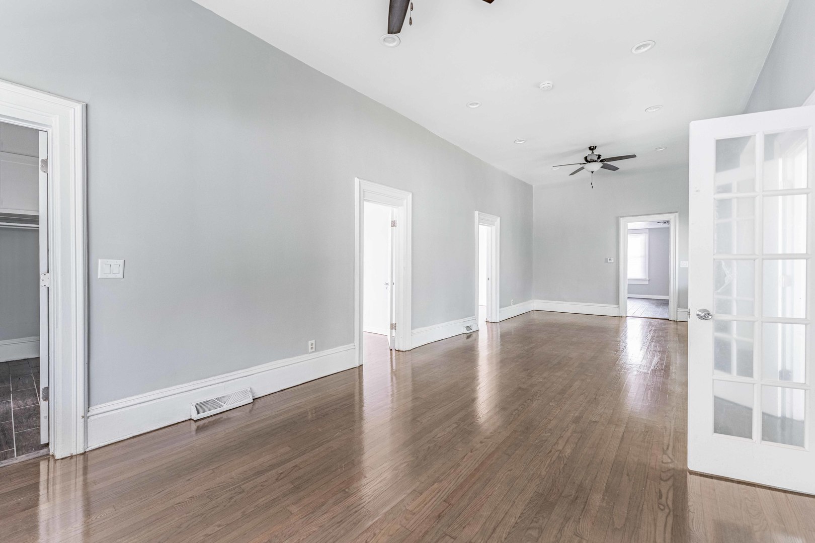 2520 Walnut Street Property Photo 6