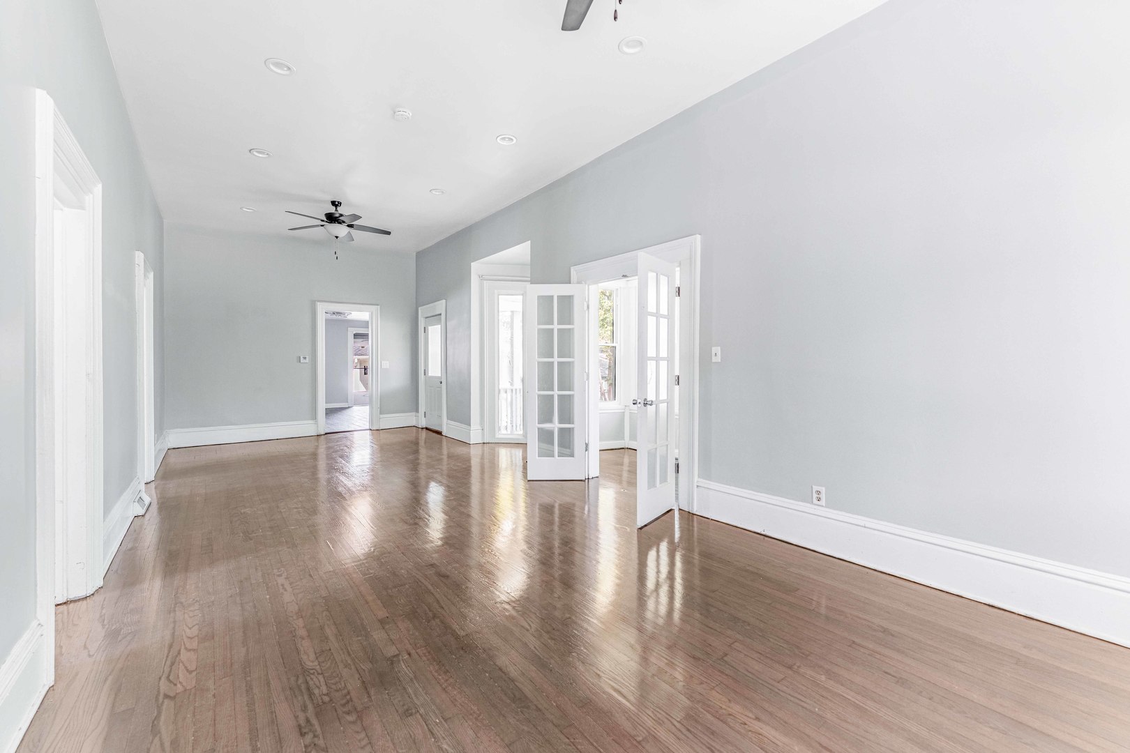 2520 Walnut Street Property Photo 7