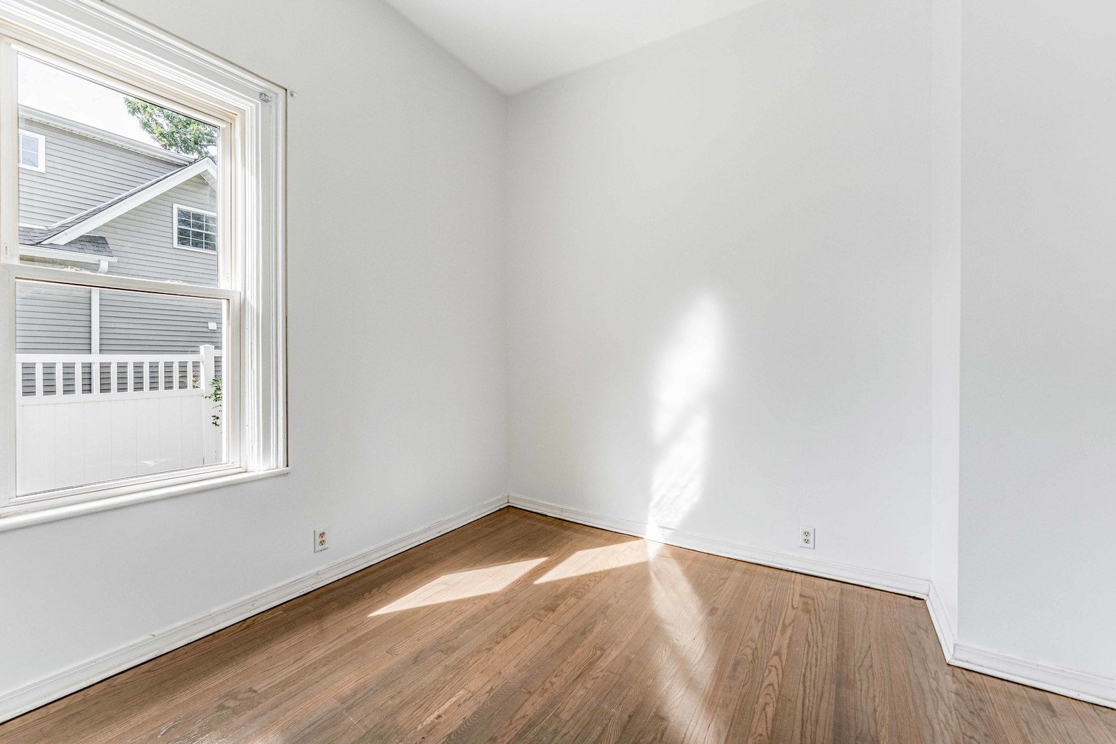 2520 Walnut Street Property Photo 14
