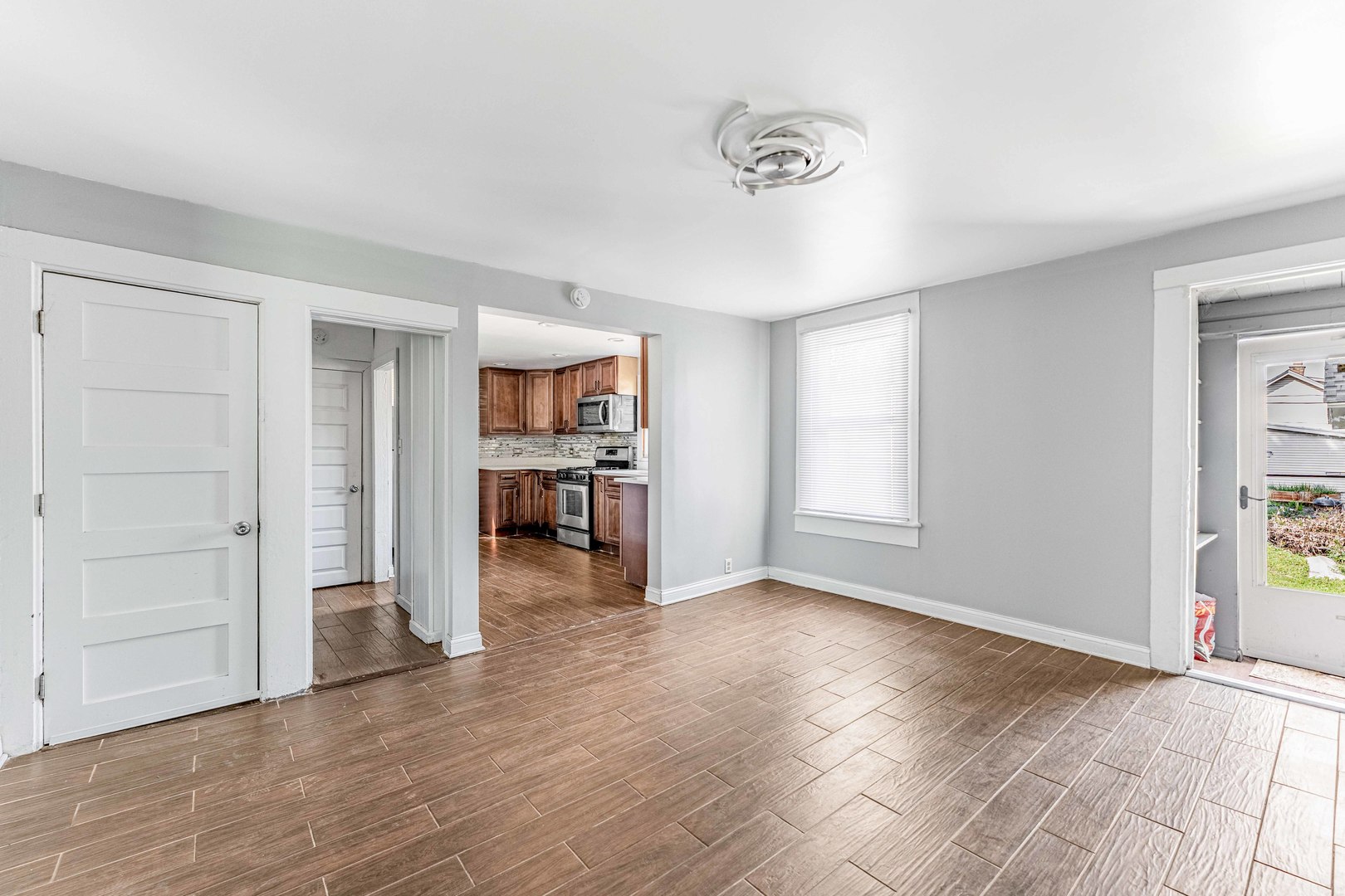 2520 Walnut Street Property Photo 15