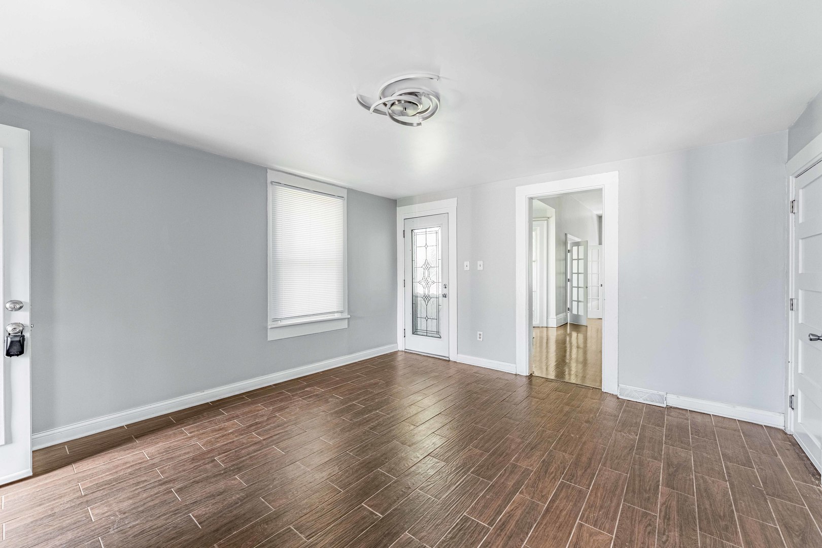 2520 Walnut Street Property Photo 17