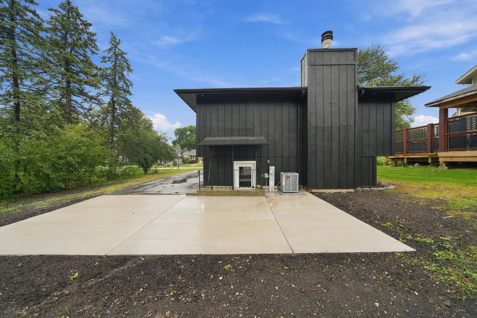 340 S Addison Avenue Property Photo 14
