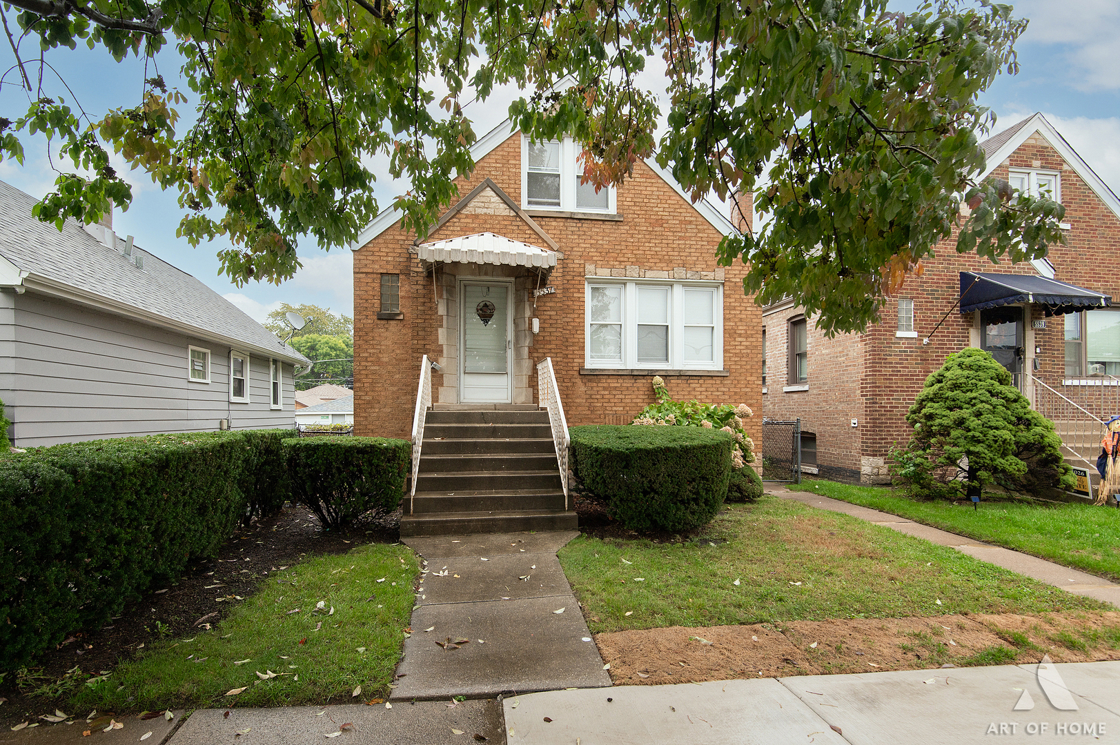 5537 S Normandy Avenue Property Photo 1