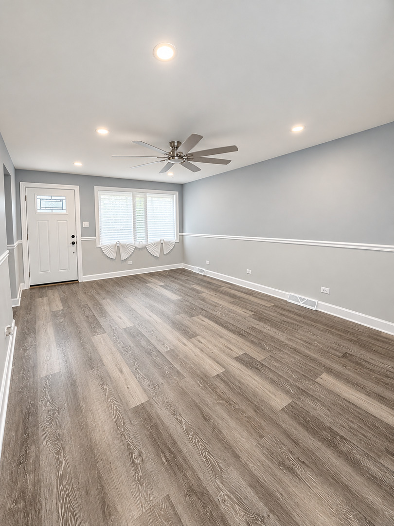 14733 Maplewood Avenue Property Photo 4