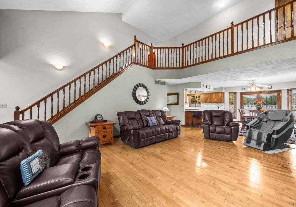 3910 Mockingbird Lane Property Photo 6