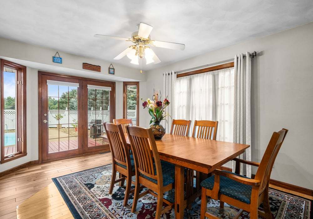 3910 Mockingbird Lane Property Photo 12