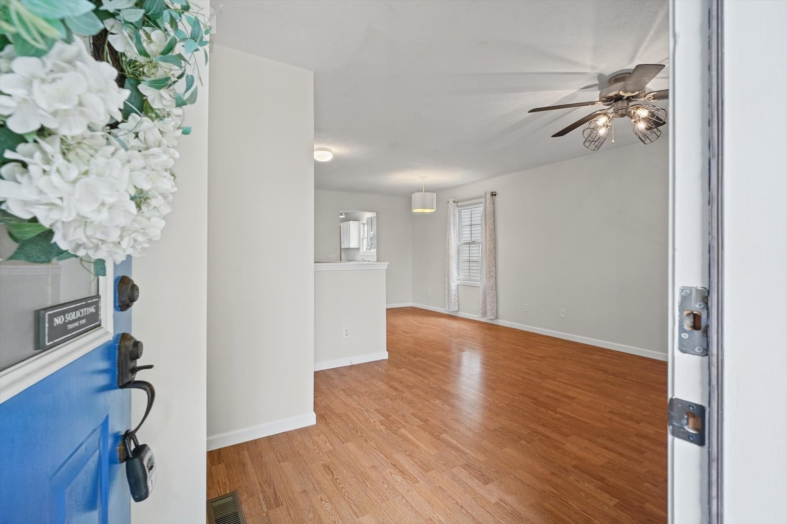 1419 S Smith Road Property Photo 11