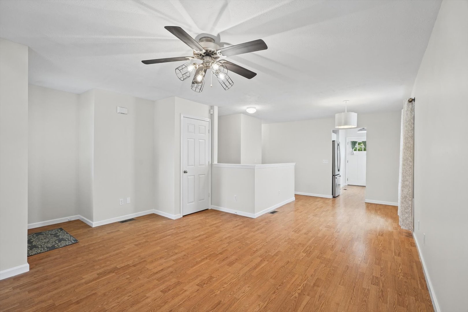 1419 S Smith Road Property Photo 16