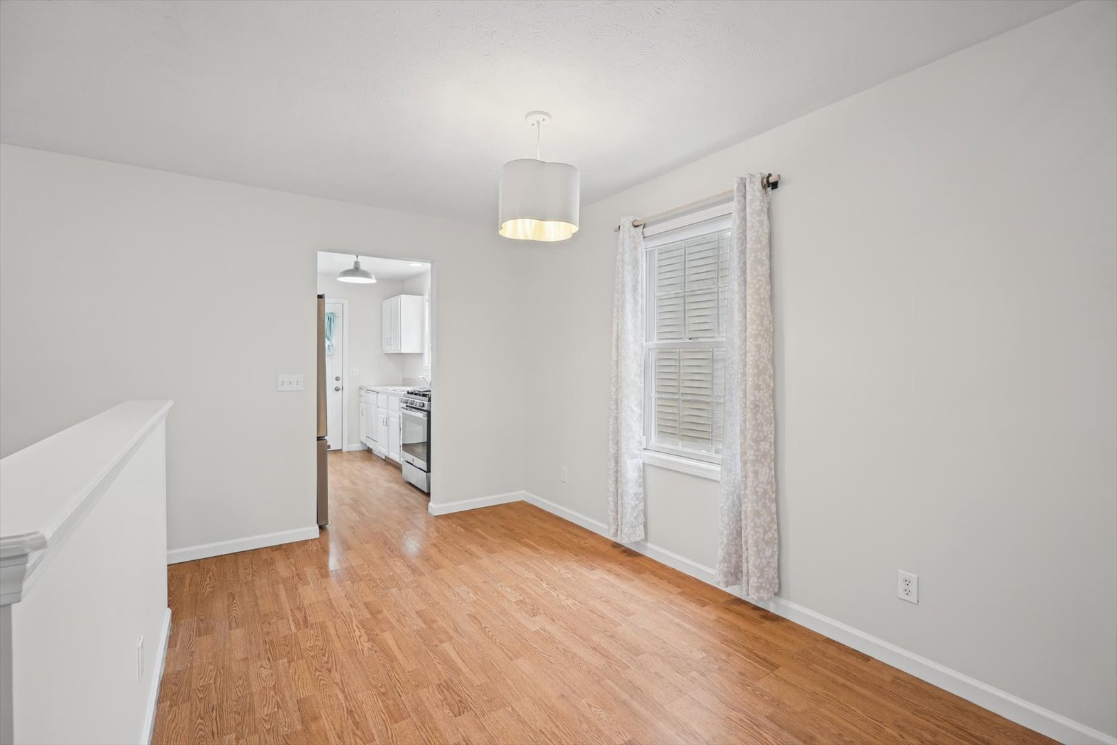1419 S Smith Road Property Photo 18