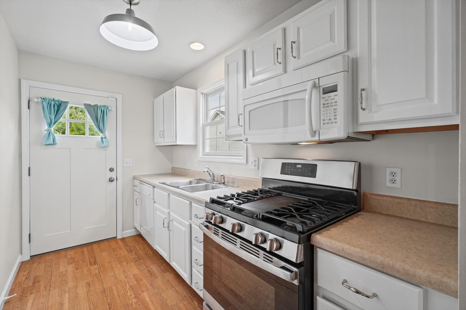 1419 S Smith Road Property Photo 22