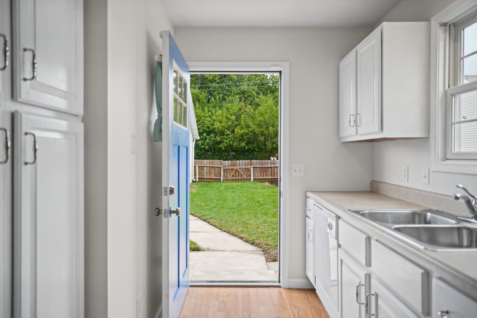 1419 S Smith Road Property Photo 23