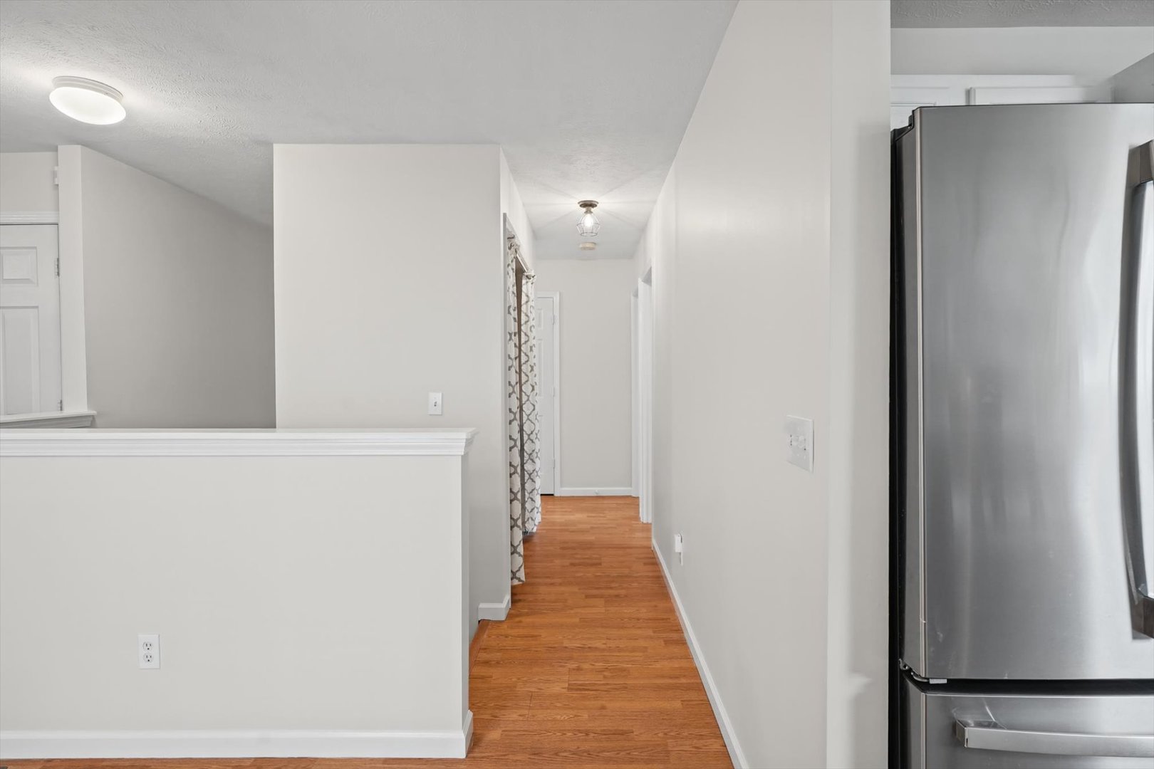 1419 S Smith Road Property Photo 26