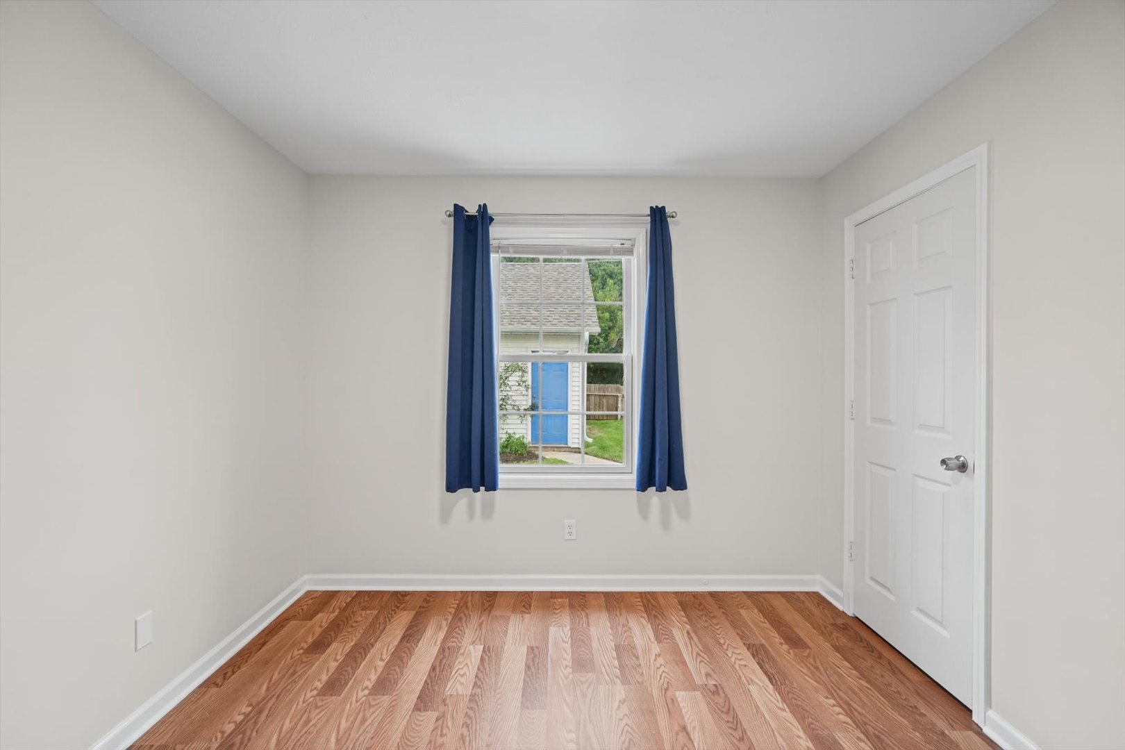 1419 S Smith Road Property Photo 31