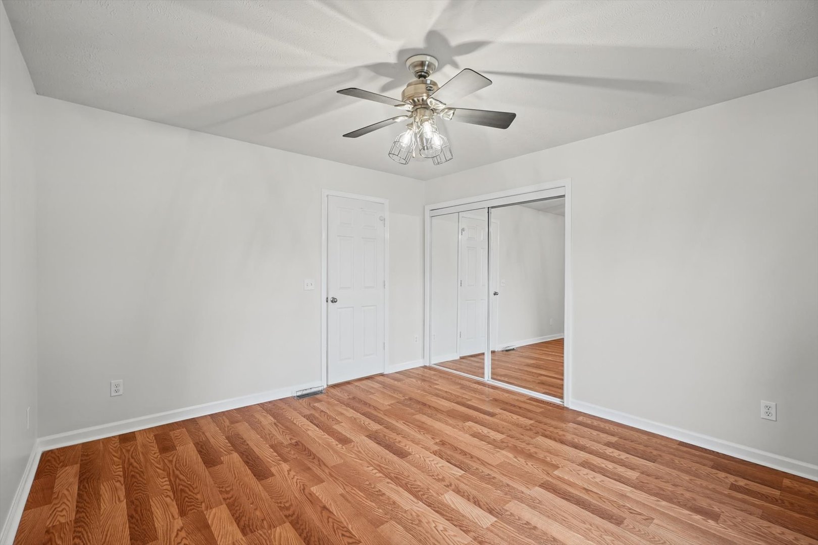1419 S Smith Road Property Photo 41