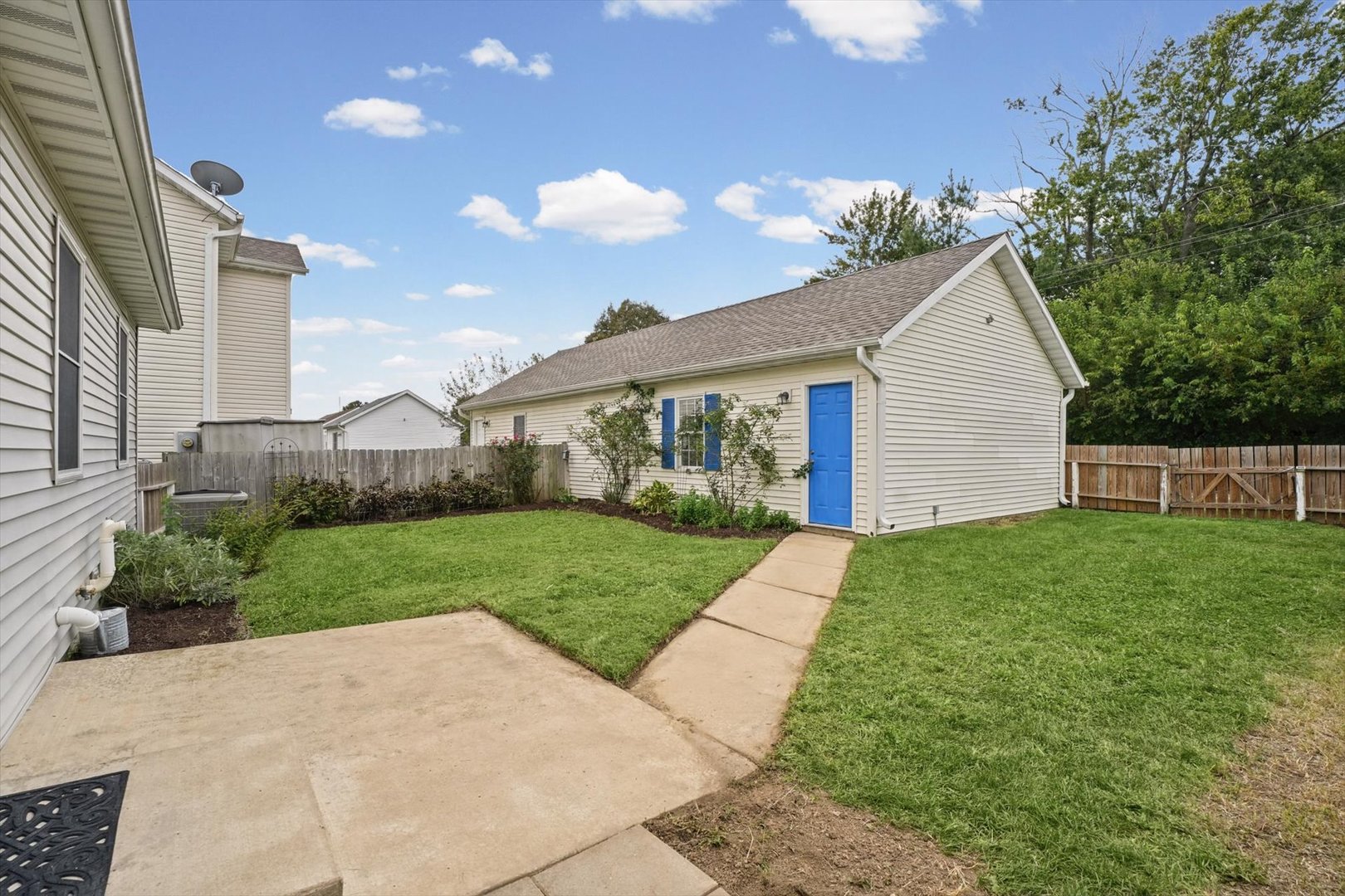 1419 S Smith Road Property Photo 51