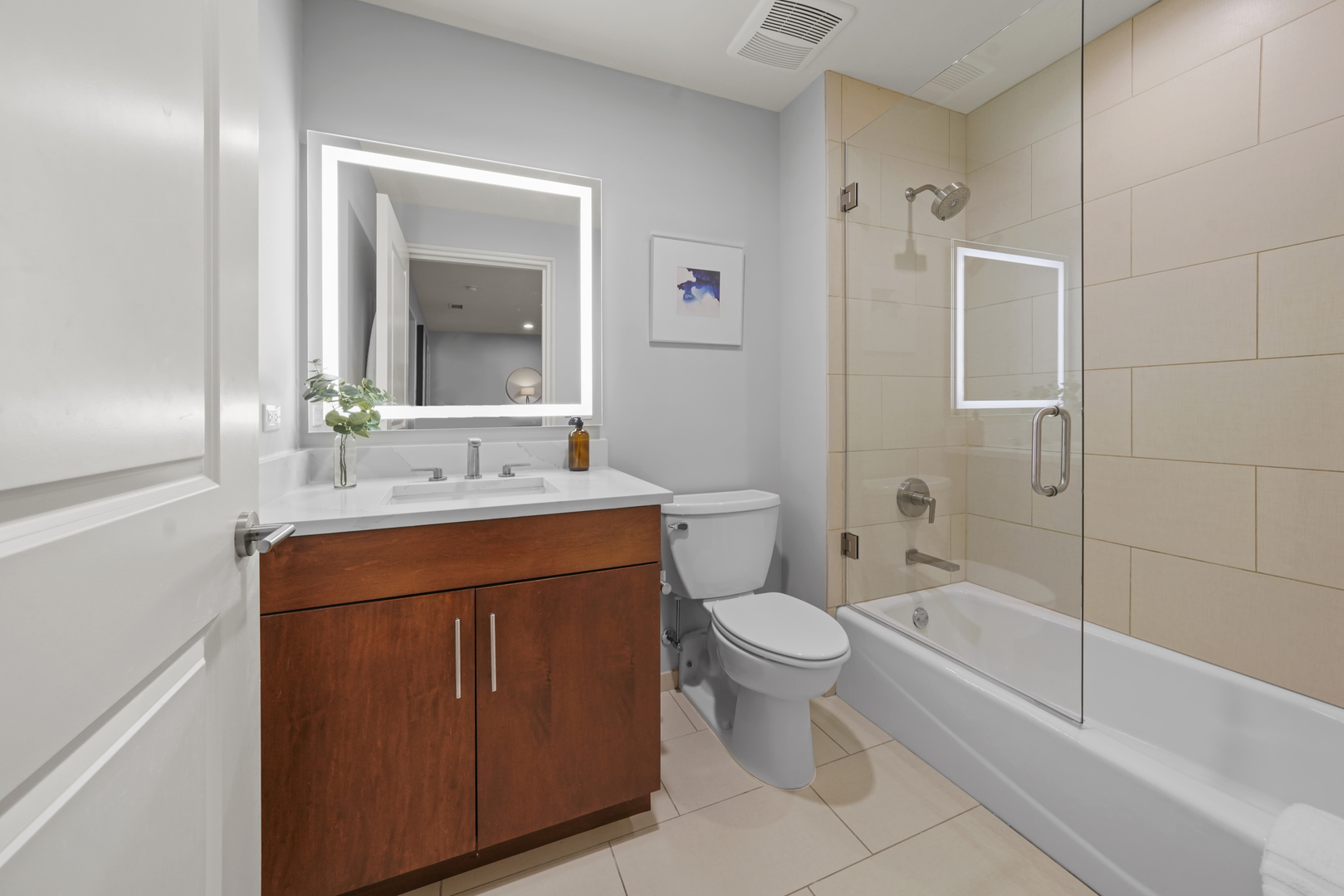 850 N Lake Shore Drive 407 Property Photo 14