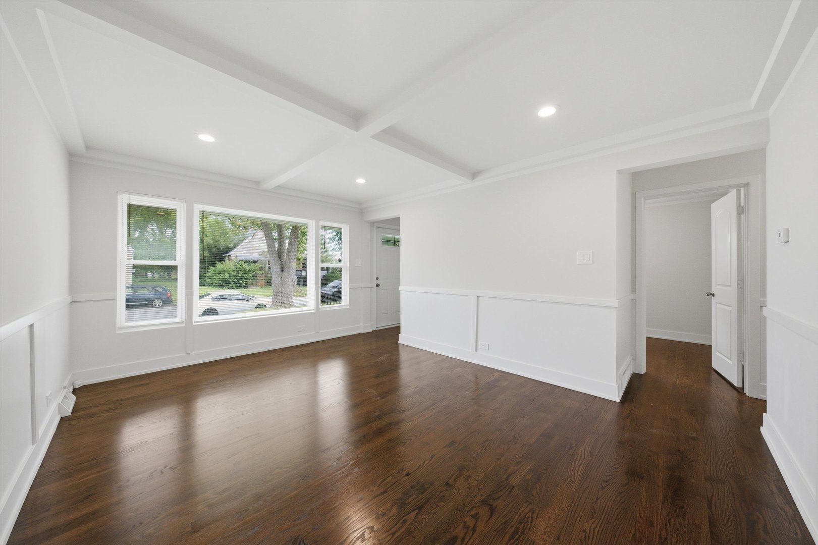 701 W 116th Street Property Photo 4