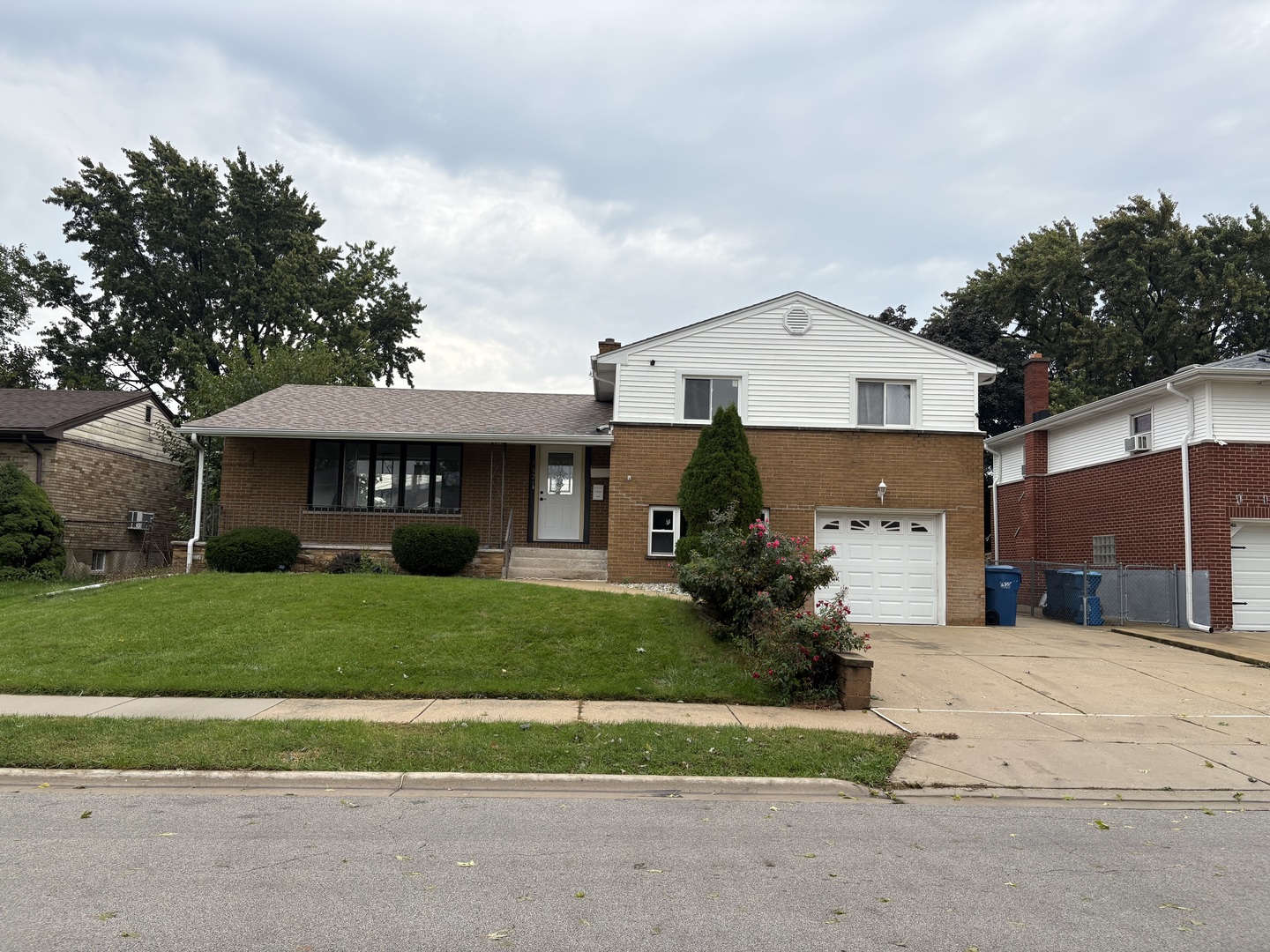 1621 Clay Court House Property Photo 1