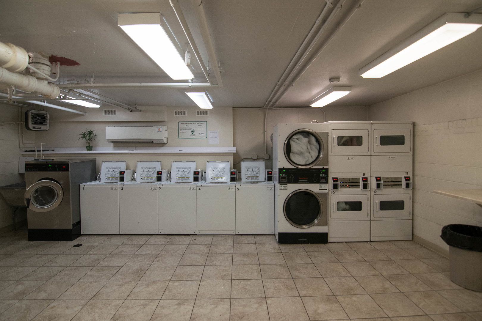 1340 N Dearborn Parkway 8b Property Photo 15