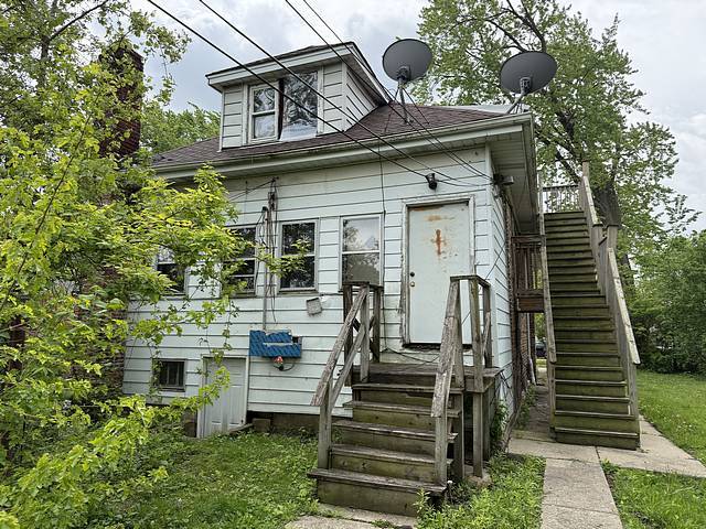 1344 W 108th Place Property Photo 2