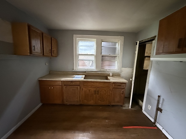 1344 W 108th Place Property Photo 6