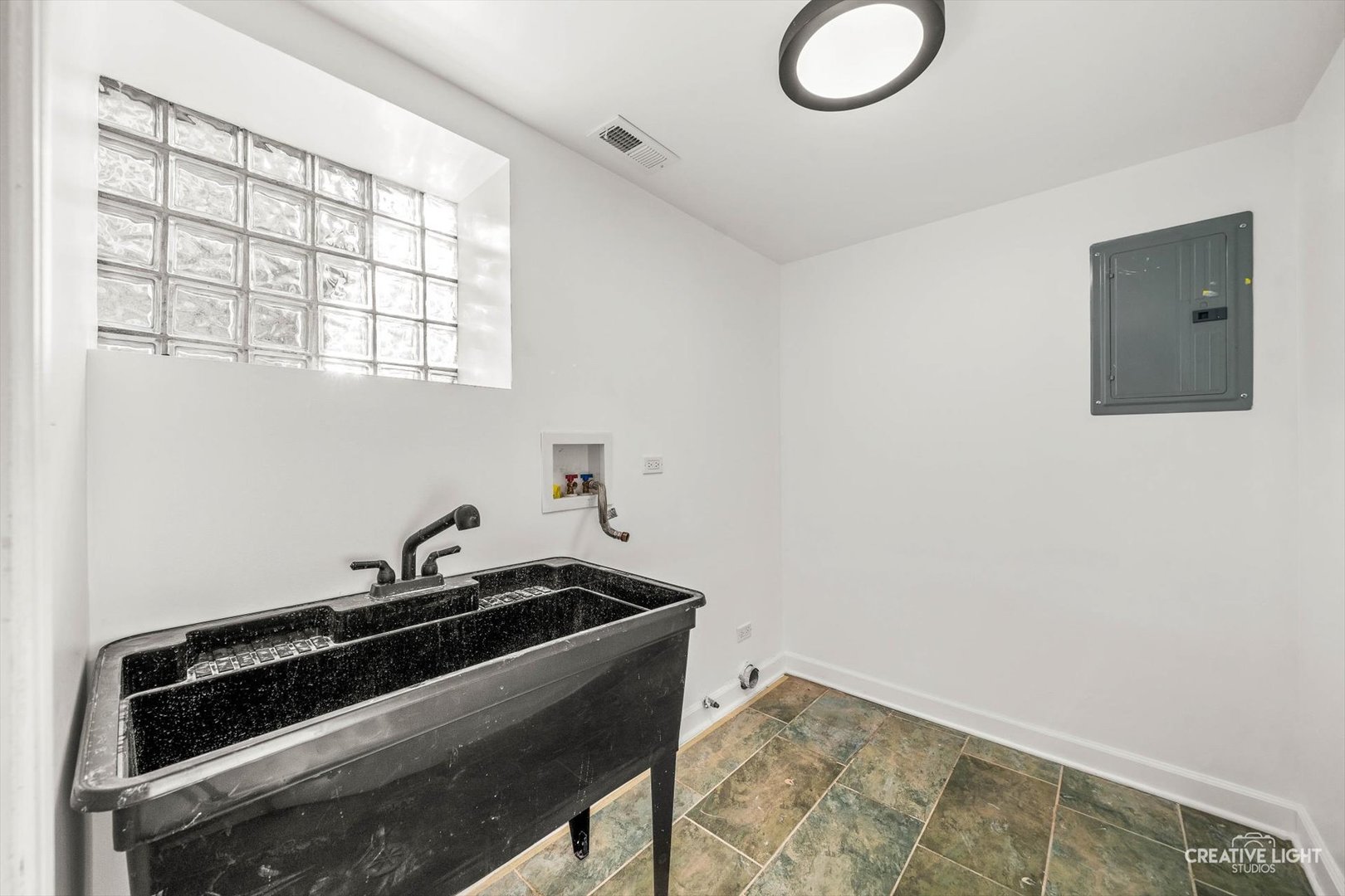 7724 S Chappel Avenue Property Photo 18