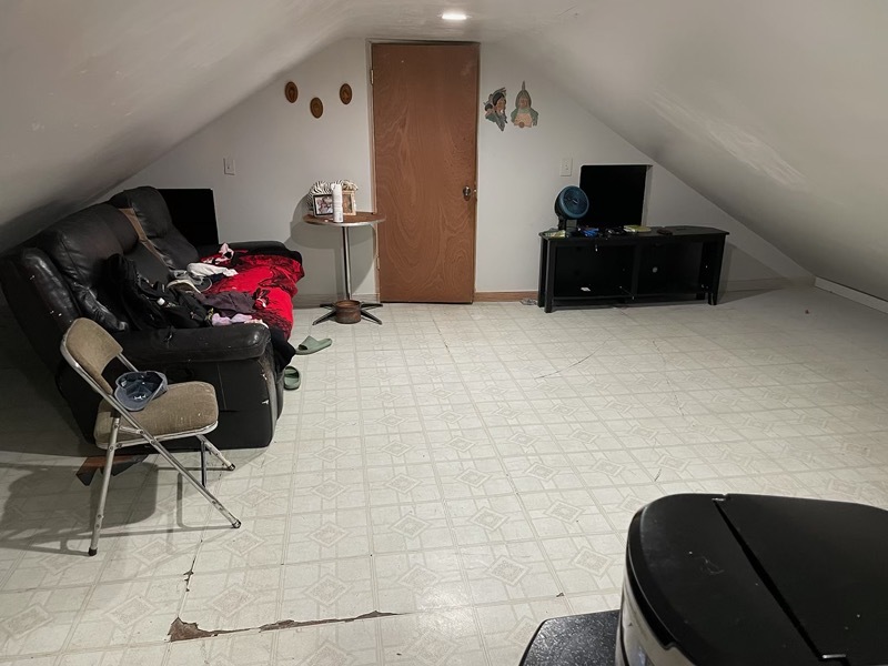 6146 S California Avenue Property Photo 10