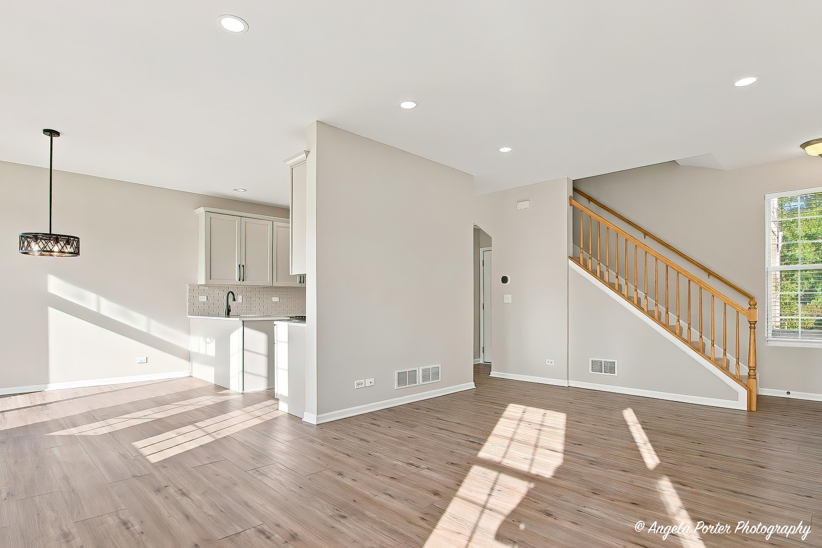 2301 Evergreen Circle Property Photo 6