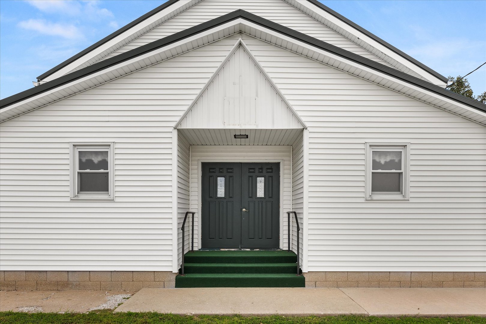 1851 E 950th Road Property Photo 4