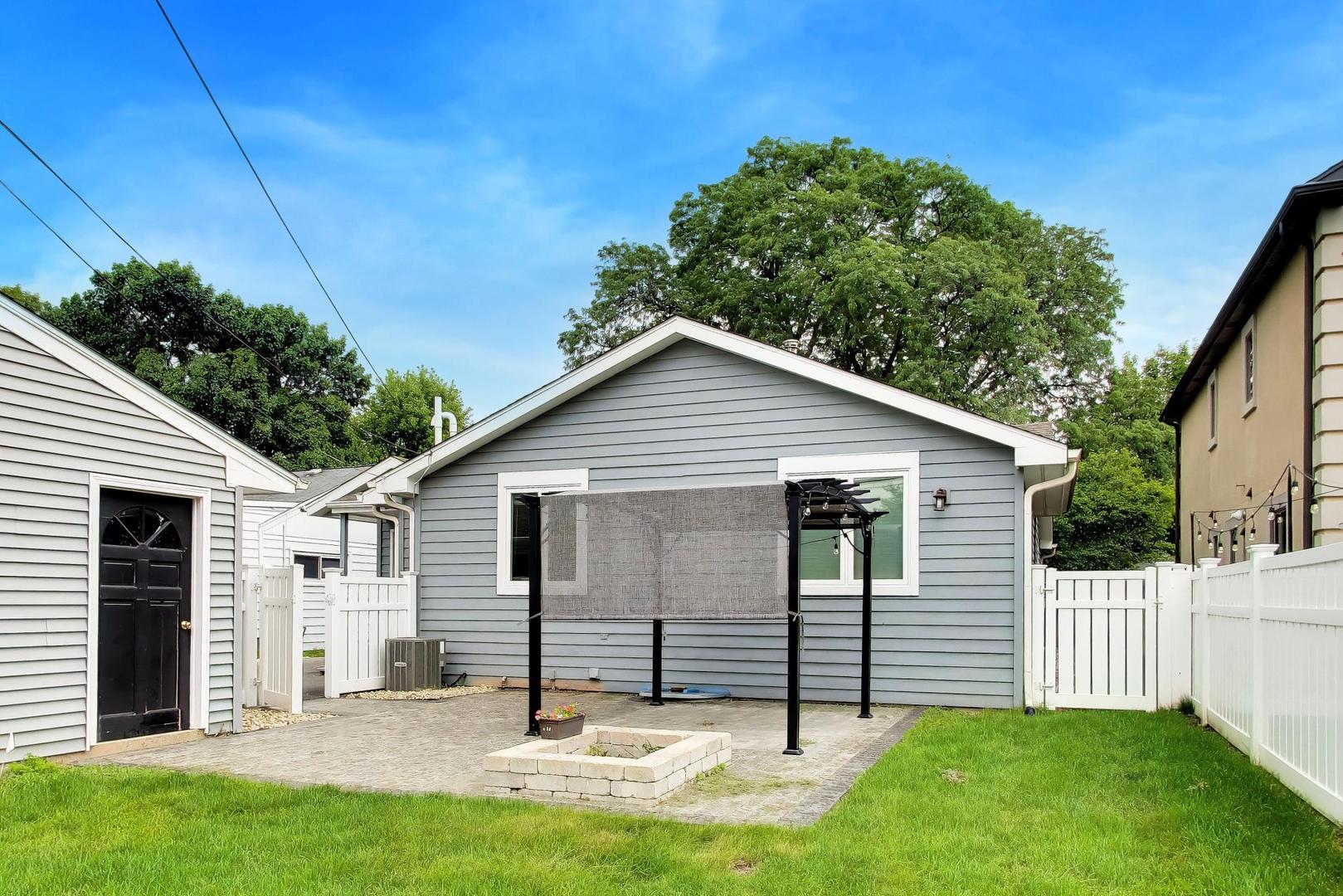 202 N Prospect Manor Avenue Property Photo 32