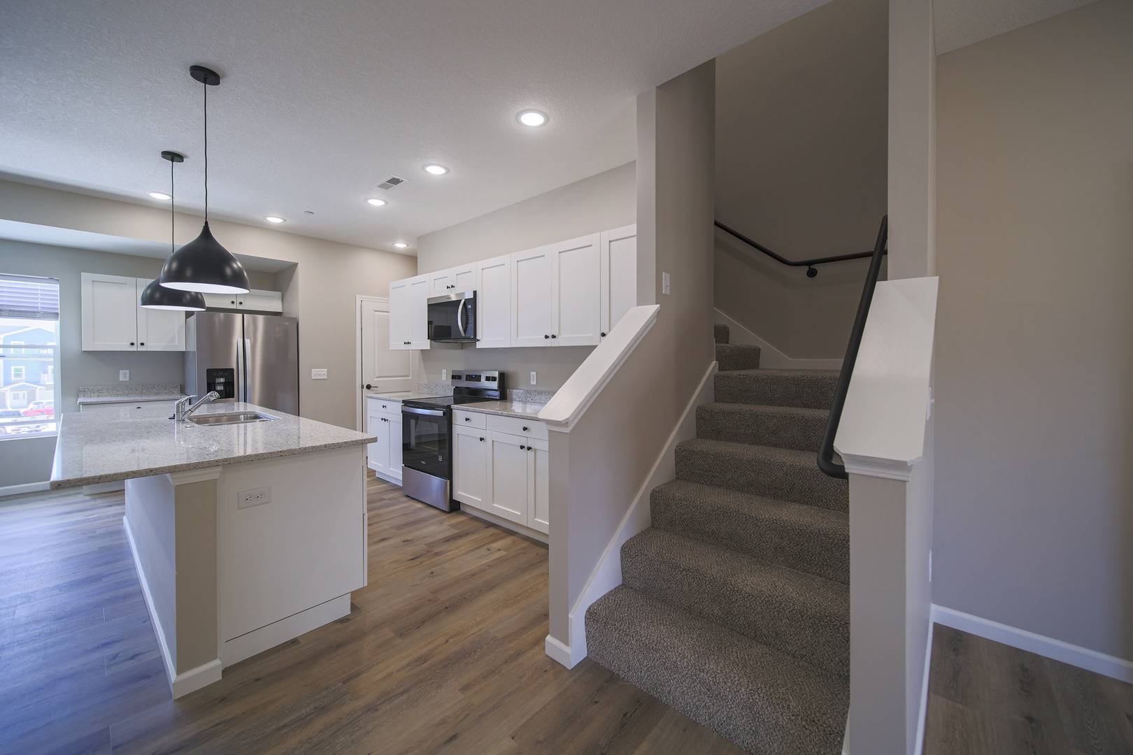1208 Devils Glen Road Property Photo 5