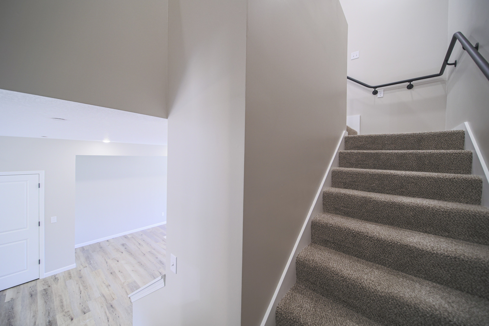 1208 Devils Glen Road Property Photo 7