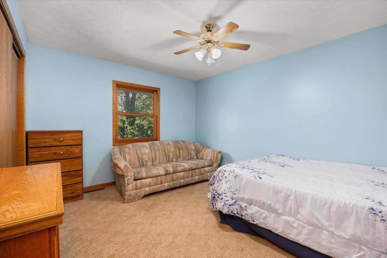 1608 S Hawthorne Road Property Photo 13