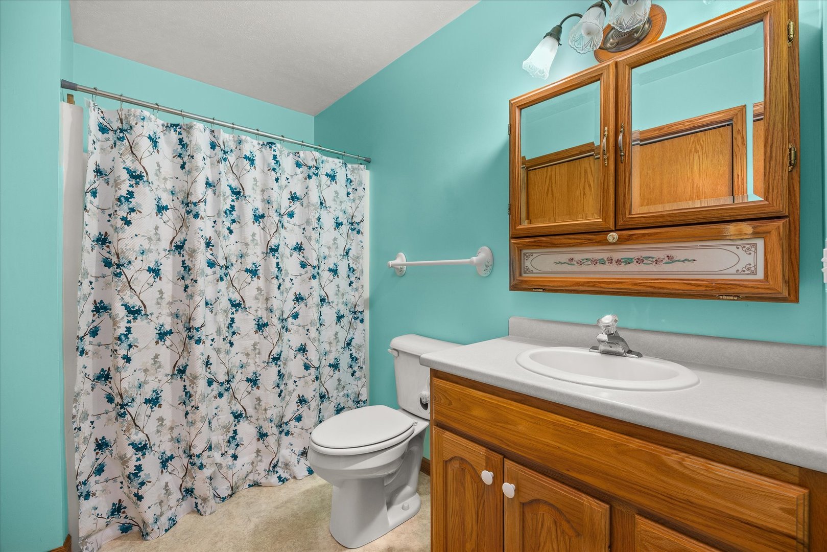1608 S Hawthorne Road Property Photo 14