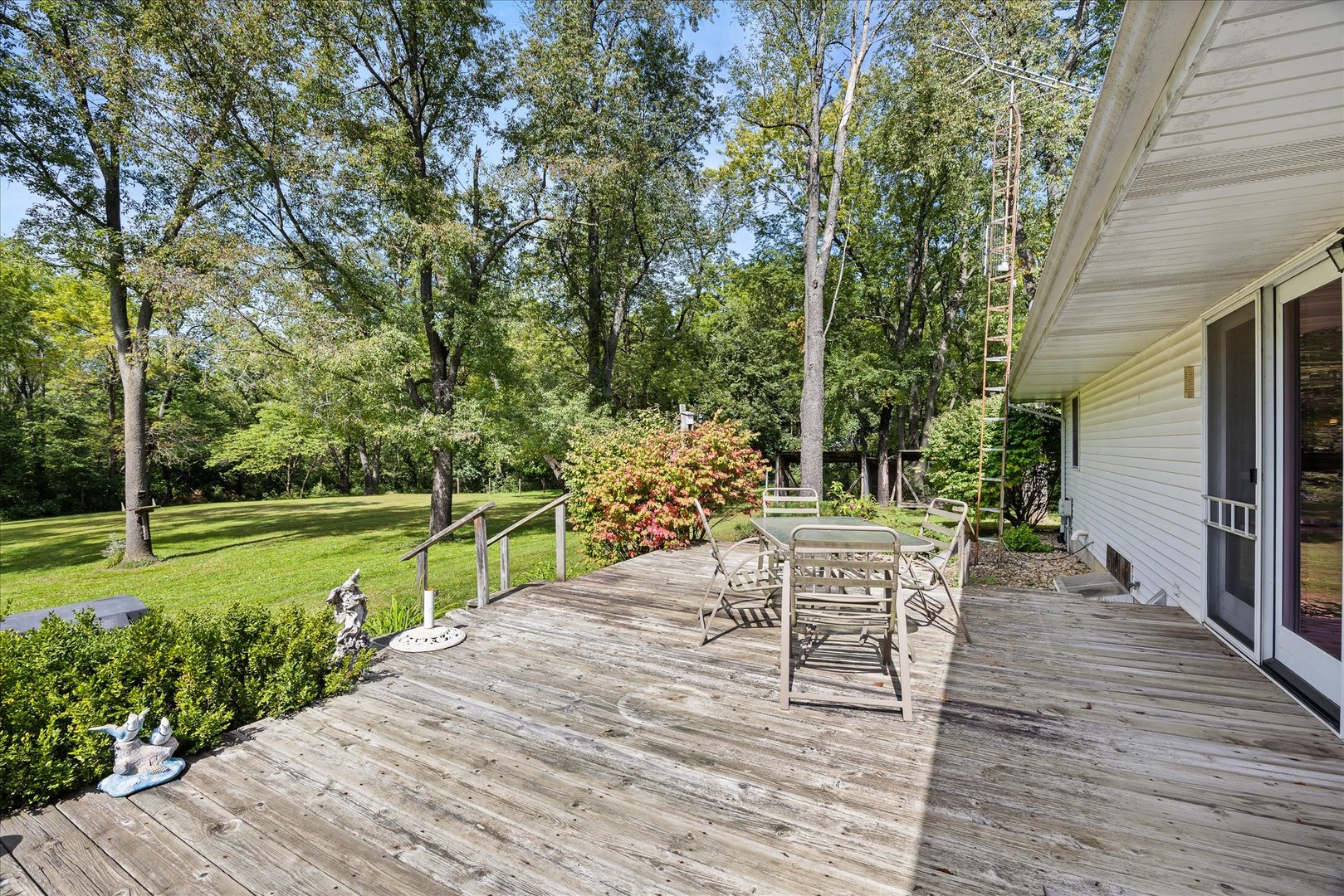 1608 S Hawthorne Road Property Photo 23