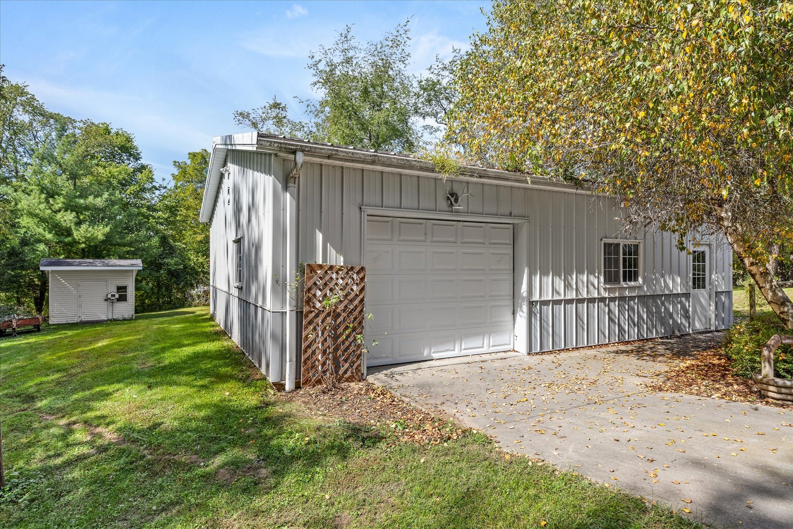 1608 S Hawthorne Road Property Photo 26