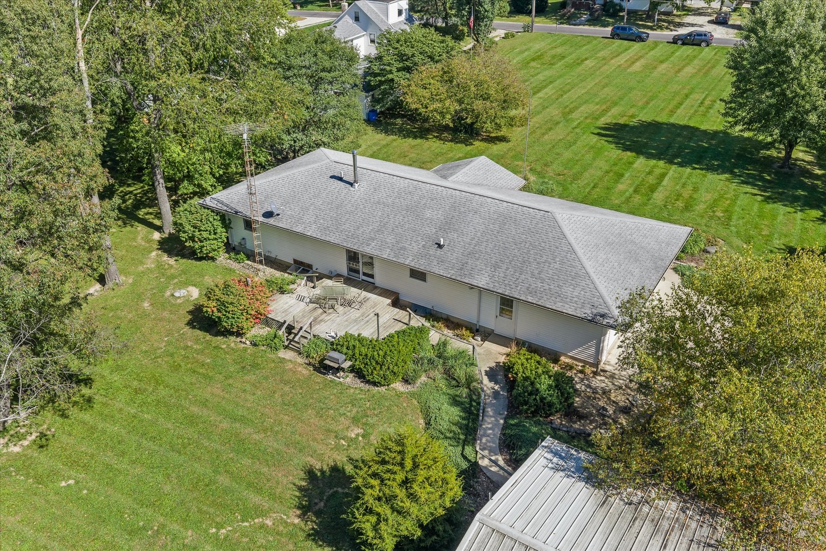 1608 S Hawthorne Road Property Photo 44