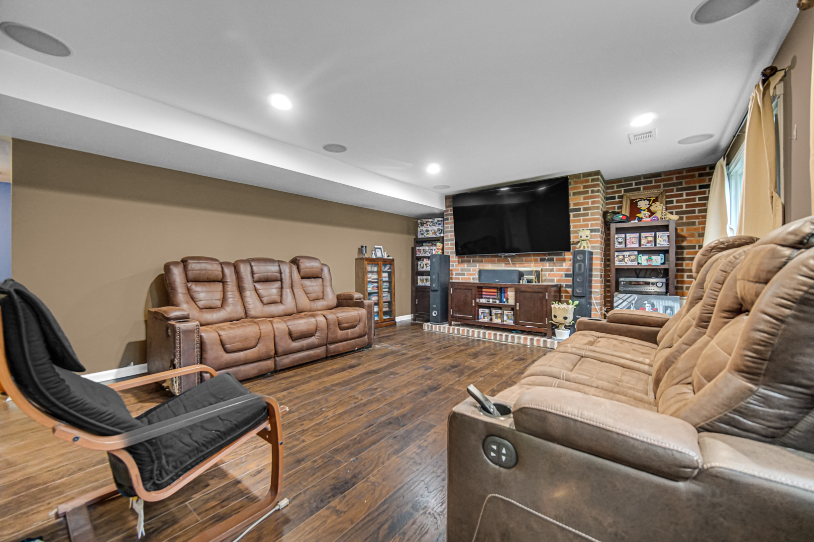 2837 191st Place Property Photo 7