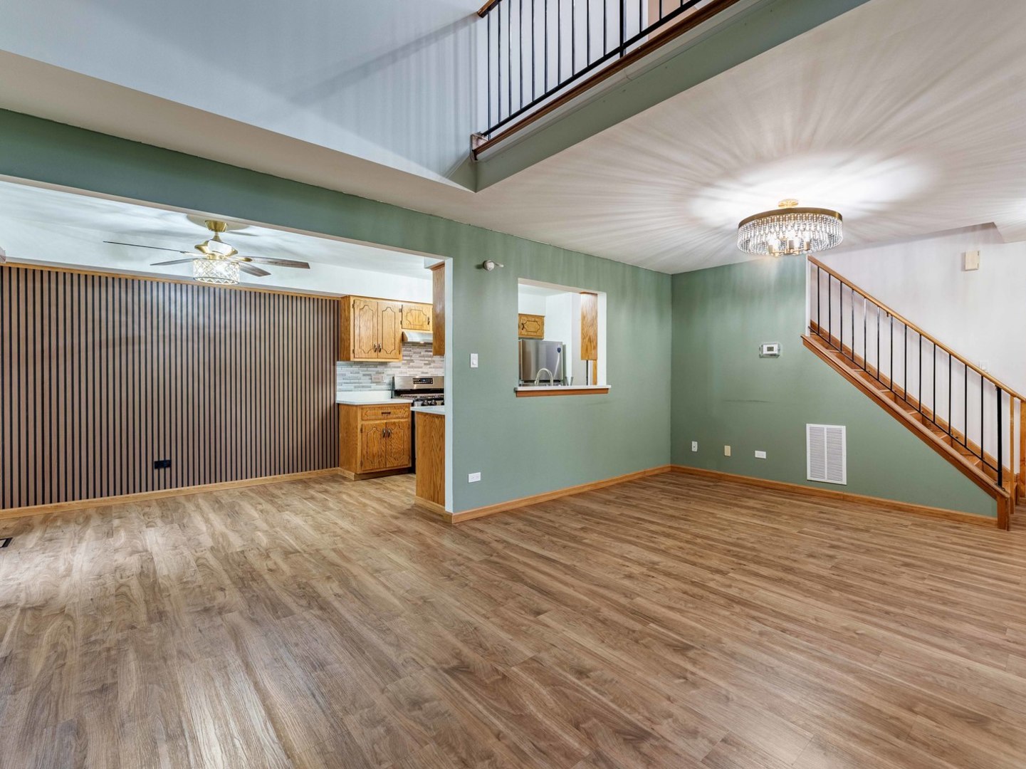 12554 S Arbor Drive Property Photo 4