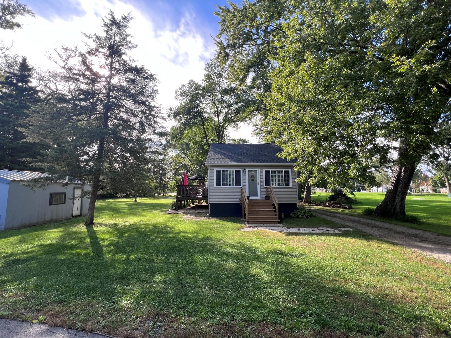 1701 W Low Avenue Property Photo 2